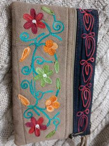 Rajasthani Hand Embroids Pouch🌷✨ ...