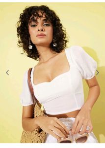 Mast &amp; Harbour CloudWhite Sweetheart Neck Crop Top