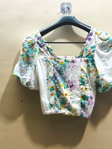 White Floral Balloon Sleeve Crop Top
