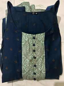 Elegant Blue Embroidered Kurta