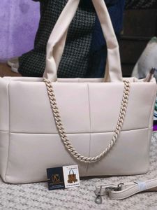 Elegant Tote Bag with Chain Detail super soft