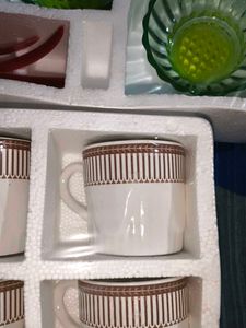 Dinnerware Set