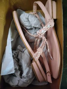 Women Flats