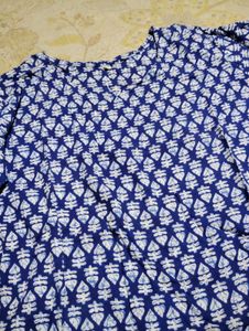 Blue &amp; White Printed Short Kurti