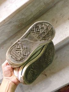 Used Sports Shoes