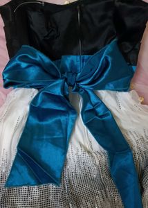 Elegant Strapless Party Dress