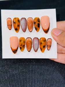 Press-On Nail Set