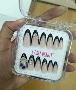 Press On Nails