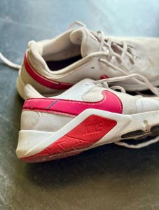 Nike Original Essential 2 Shoes