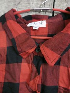 *NEW* Red &amp; Black Plaid Women Shirt