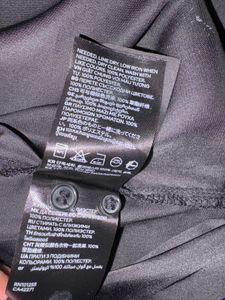 🔻H&amp;M loose fit satin shirt