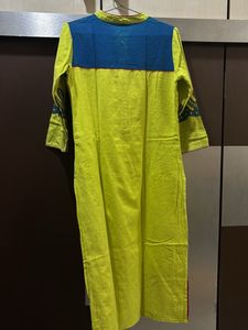 Thread Patch Work Kurta Set