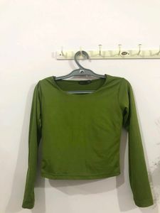 Green full sleeves crop top 💚😻