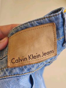 Calvin Klein Light Blue Denim | Waist 34in | Vinta