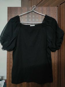 Black Ribbed Puff Sleeves Top