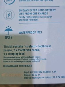 Closeup Sonic Expert Electric Toothbrush