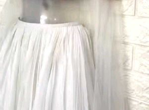 white skirt wedding spacial