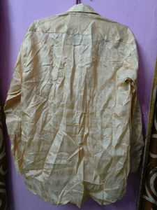 Men&#39;s Casual Shirt