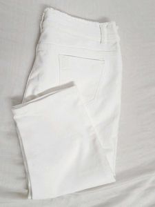 White Capri Pants