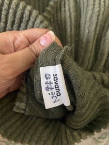 Green Cropped Sweater