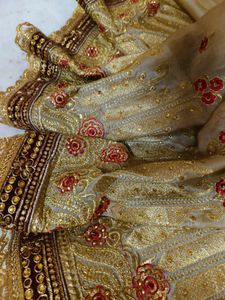 Red An Golden Combination Saree 🤩