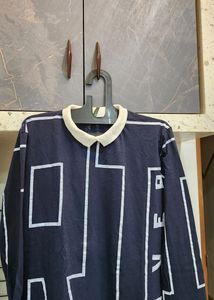 Stylish Blue Sweatshirt