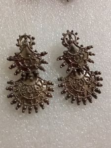 Oxidized Studs 2 Pairs