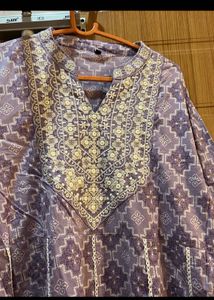 Elegant Lavender Kurta Set With Dupatta