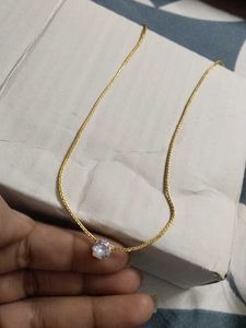 Elegant Gold Chain Necklace