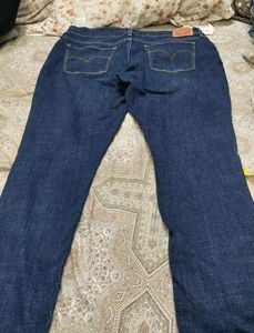 Levi&#39;s Dark Wash Denim Jeans