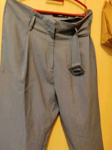 Relaxed Light Blue Trouser With Belt.