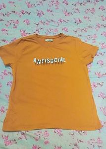 Mustard Tshirt