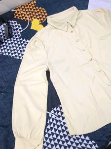 The Professional Purity blouse