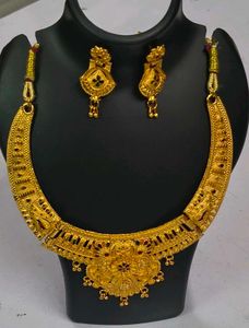 Golden Necklace &amp; Earring Set