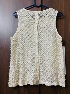 Bridge Color Pearl Embroidery Top