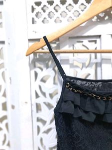Chic Noir Lace Cami C