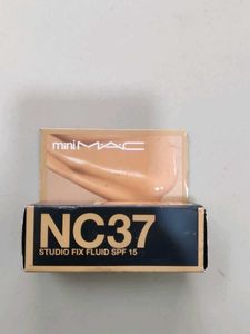 Mini MAC Studio Fix Fluid NC37