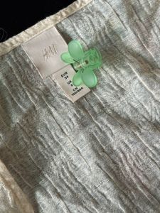 Chic Tie-Front crop Top