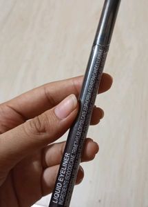 Huda Beauty Eyeliner Pencil