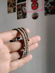 Black &amp; Rhinestone Beaded Bracelet