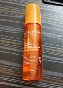Dot & Key Vitamin C Face Wash