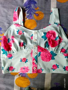 Tokyo Talkies Strappy Floral Print Crop Top🎀