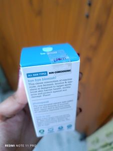 Plum niacinamide serum