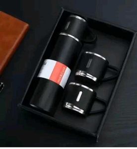 Vacuum Bottle 500ml with 2 Cups Set New Wdt Tag
