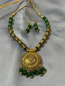 This Is Kashmiri Jewellery Set From Kashmir Gold With Emerald Green It’s Really Beautiful Un Used