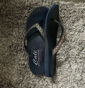 Skechers Cali Yoga Foam Navy Flip Flops