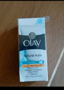 Olay Natural Aura Cream
