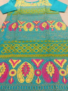 New Kurti With Zaari Work