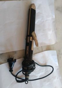 Vega Hair Straightener