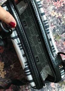 Karl Lagerfeld girl Crossbody Bag